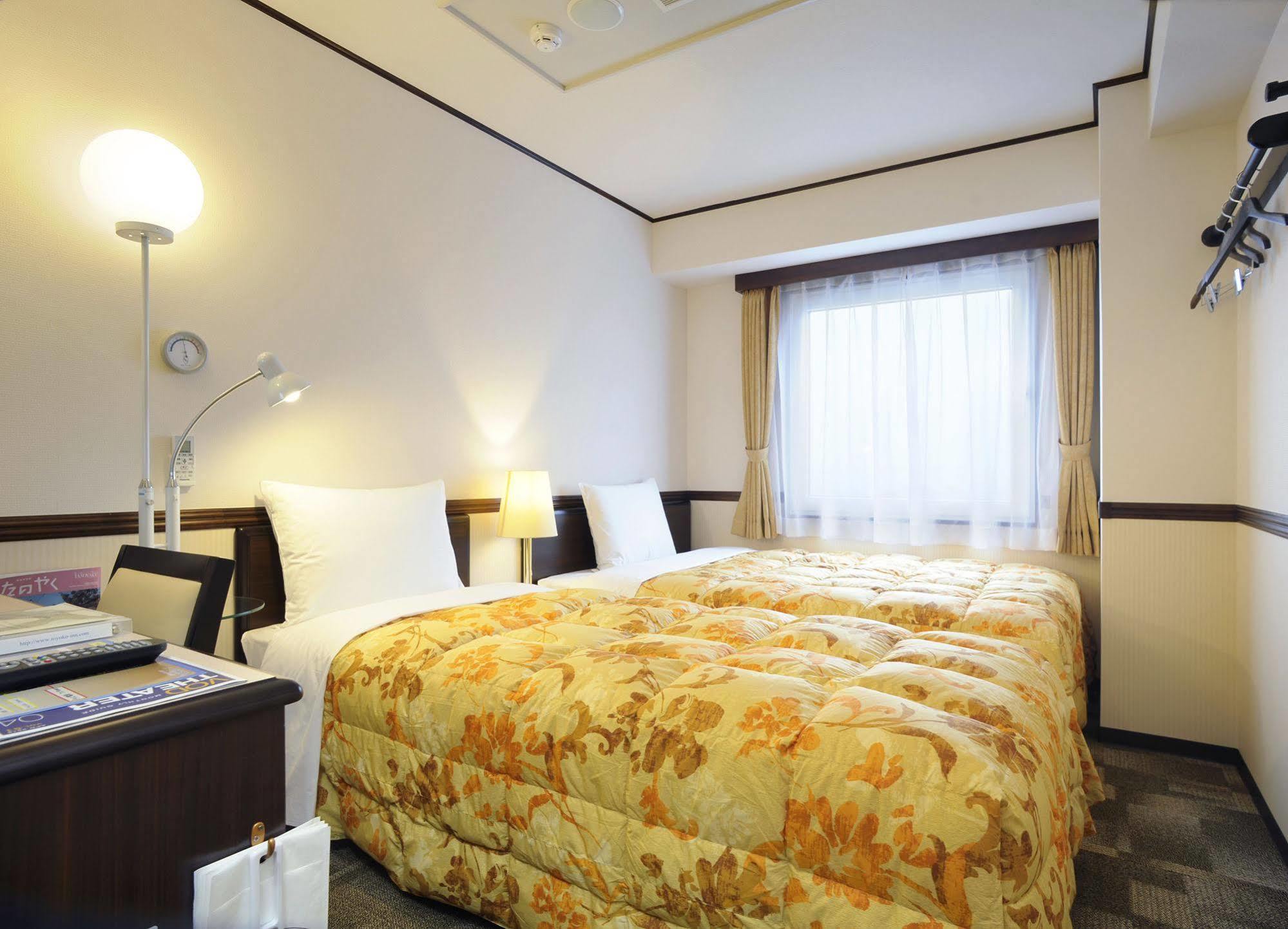 Toyoko Kanazawa-eki Higashi-guchi Hotel 3*